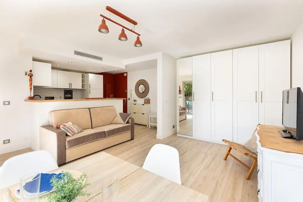Charmant Studio Climatise Antibes Francja